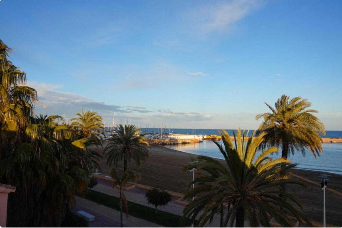Beachfront Vila Valence Extérieur photo