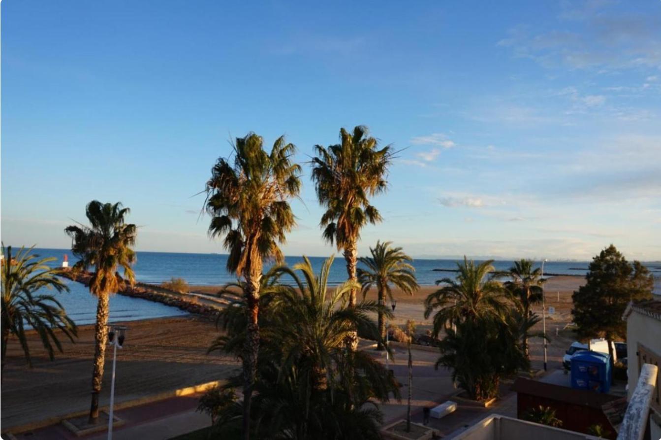 Beachfront Vila Valence Extérieur photo