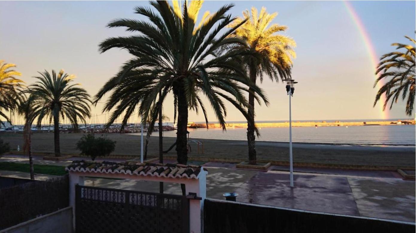 Beachfront Vila Valence Extérieur photo