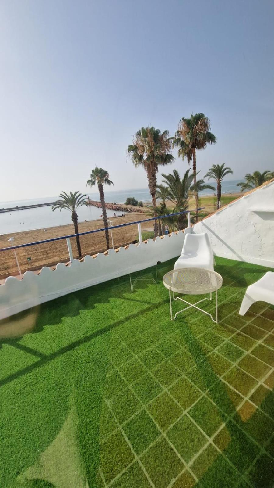 Beachfront Vila Valence Extérieur photo