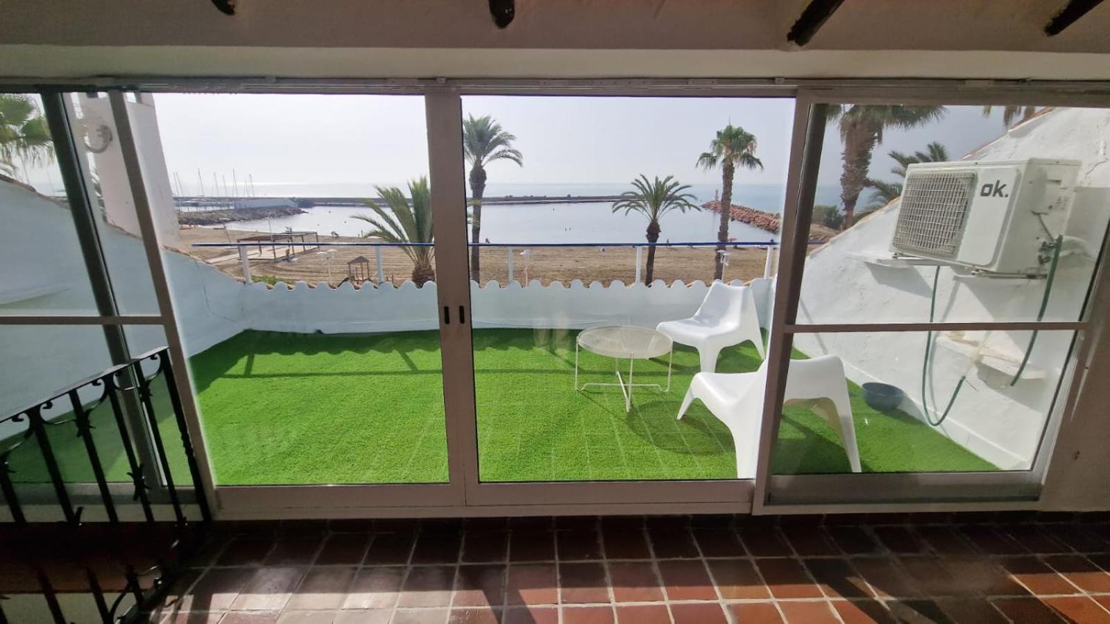Beachfront Vila Valence Extérieur photo