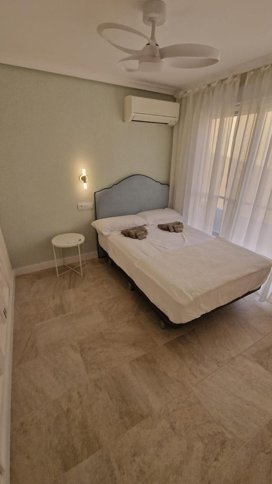 Beachfront Vila Valence Extérieur photo